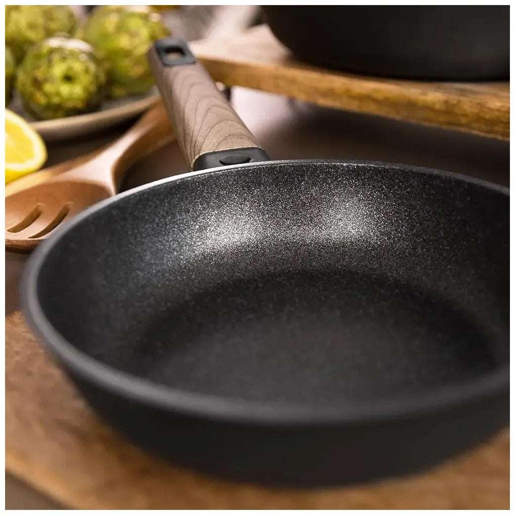 Set de Sartenes Antiadherentes Polka Excellence 20-24-28 cm para Todas las Cocinas de Cecotec 3
