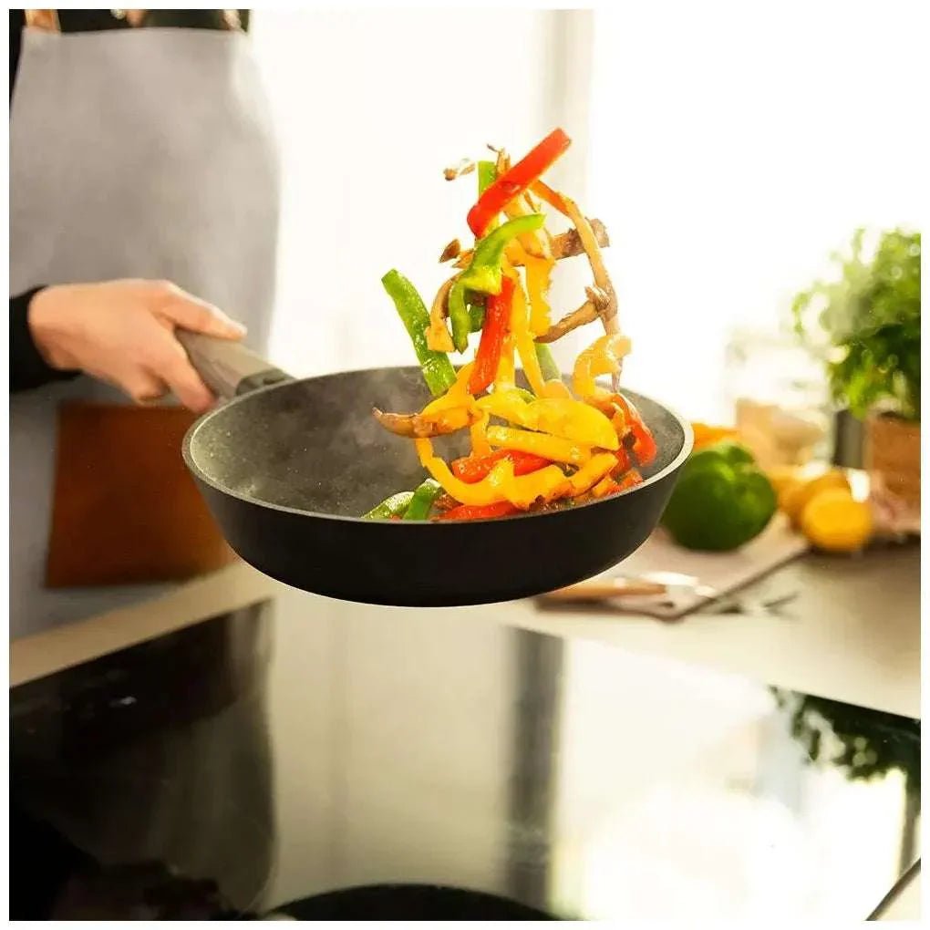 Set de Sartenes Antiadherentes Polka Excellence 20-24-28 cm para Todas las Cocinas de Cecotec 7