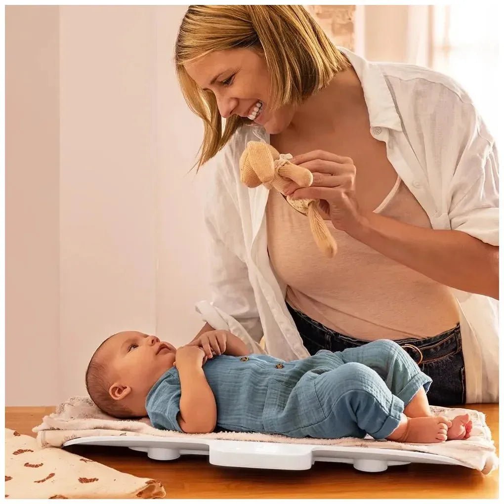 Báscula Inteligente para bebés con metro y Pantalla LED mide hasta 40 kg de Cecotec 4