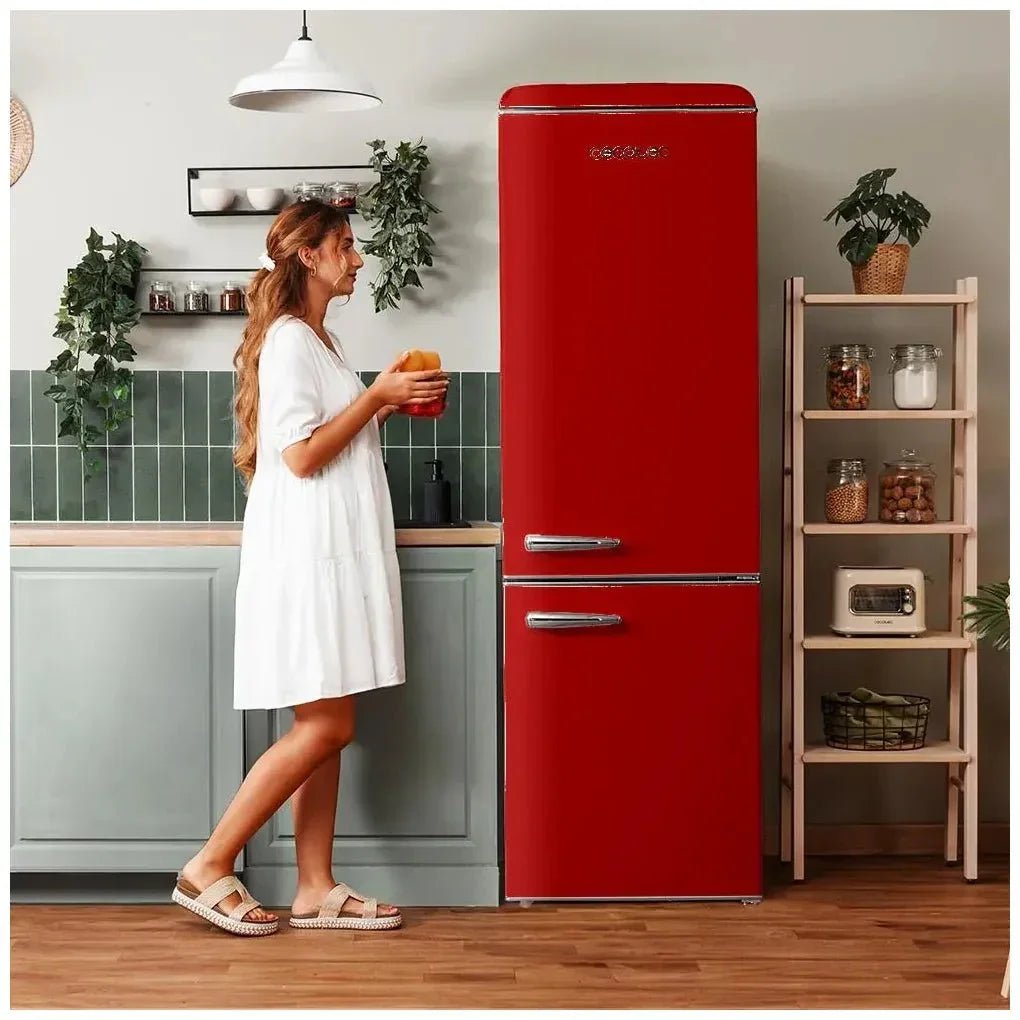 Frigorífico Retro 300L Rojo con Eficiencia Energética y Diseño Elegante de Cecotec 4