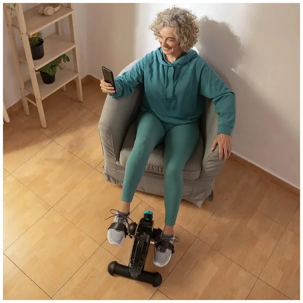 Pedaleador compacto DrumFit Ejercita piernas y brazos con comodidad y facilidad de Cecotec 7