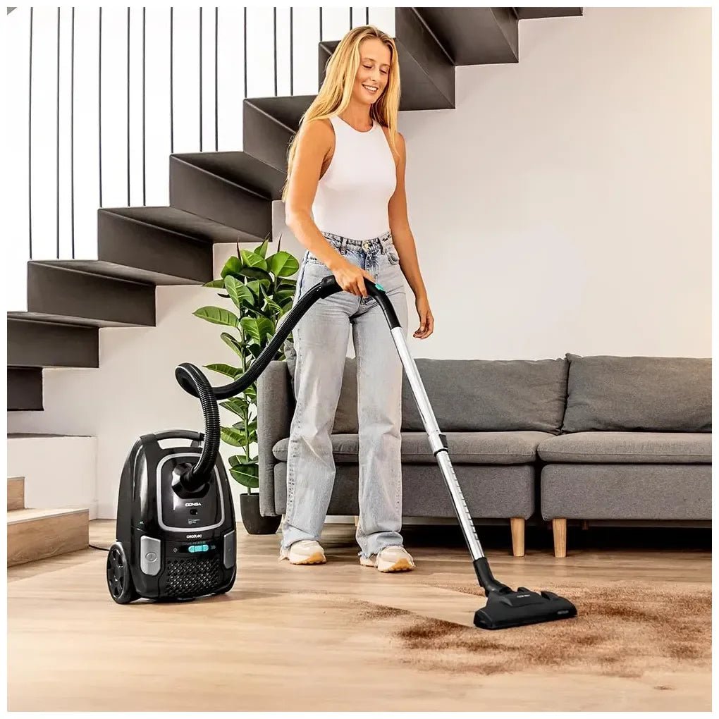 Aspirador Potente 890W con Bolsa 4L y Accesorios para Limpieza Completa de Cecotec 5