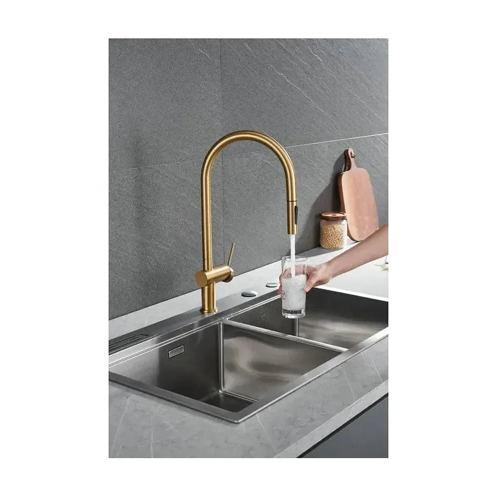Vista principal de Grifo de cocina monomando extraíble con difusor doble jet de acabado oro cepillado Berna de Imex