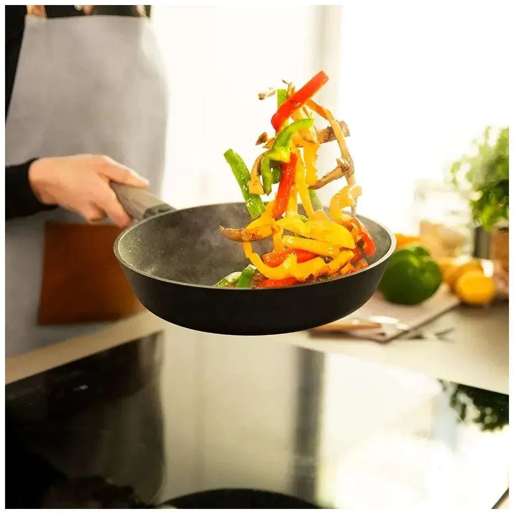 Sartén Antiadherente de Aluminio Fundido 18 cm - Compatible con Todas las Cocinas de Cecotec 8