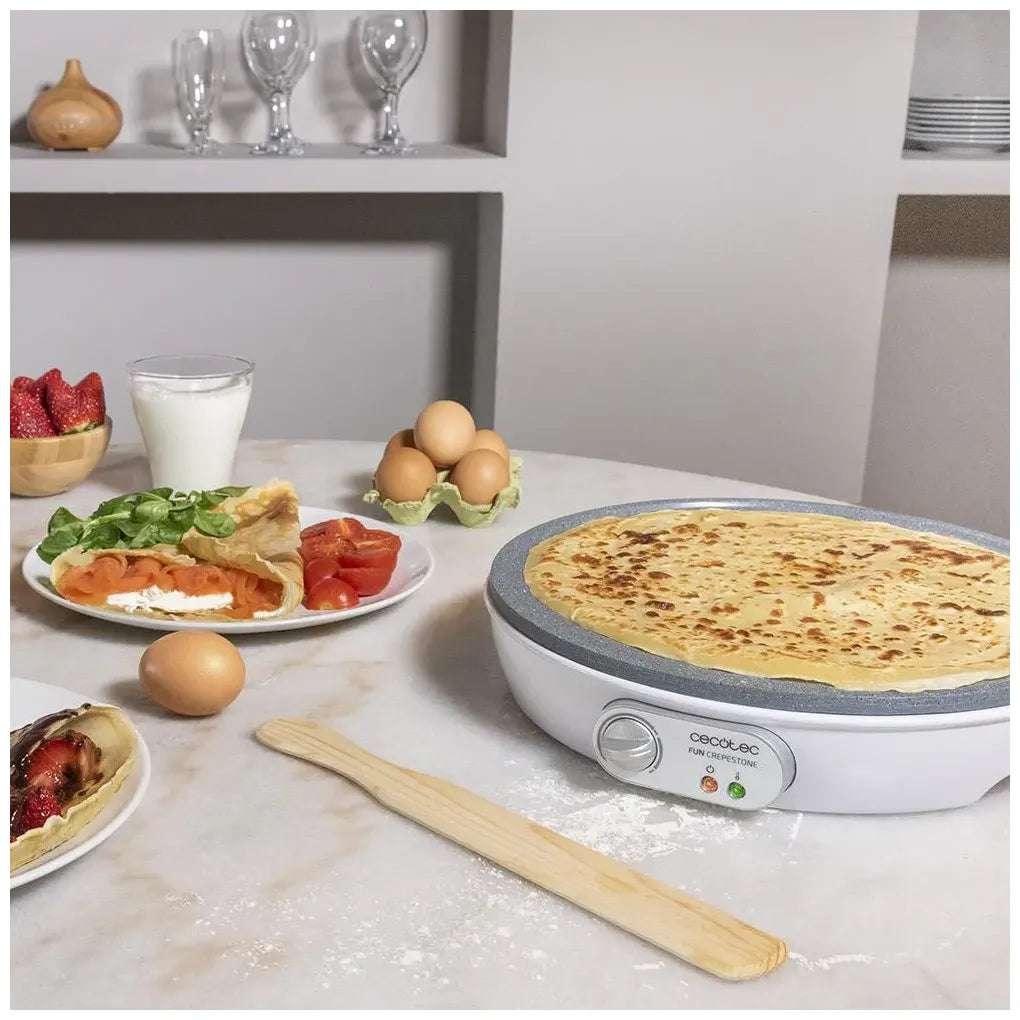 Crepera Eléctrica 1000W con Revestimiento Antiadherente y Accesorios Incluidos de Cecotec 7