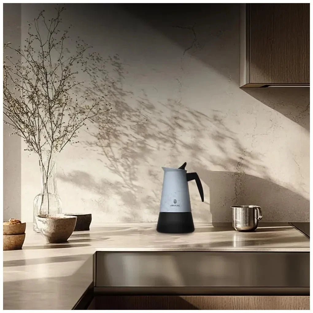 Cafetera Italiana Piccolina 600 Blue: Elegancia y Versatilidad para 6 Tazas de Cecotec 3