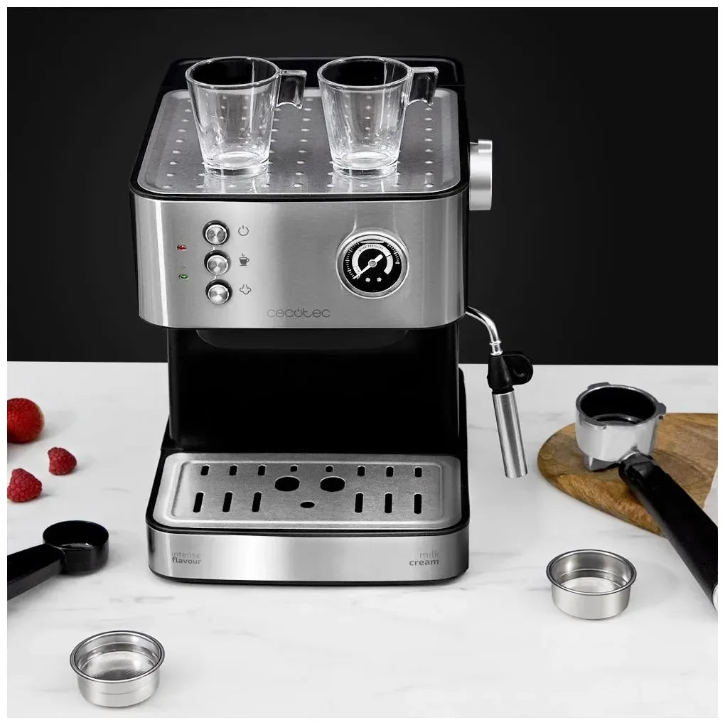 Cafetera Express 20 Bares: Potencia y Elegancia para Amantes del Café de Cecotec 7
