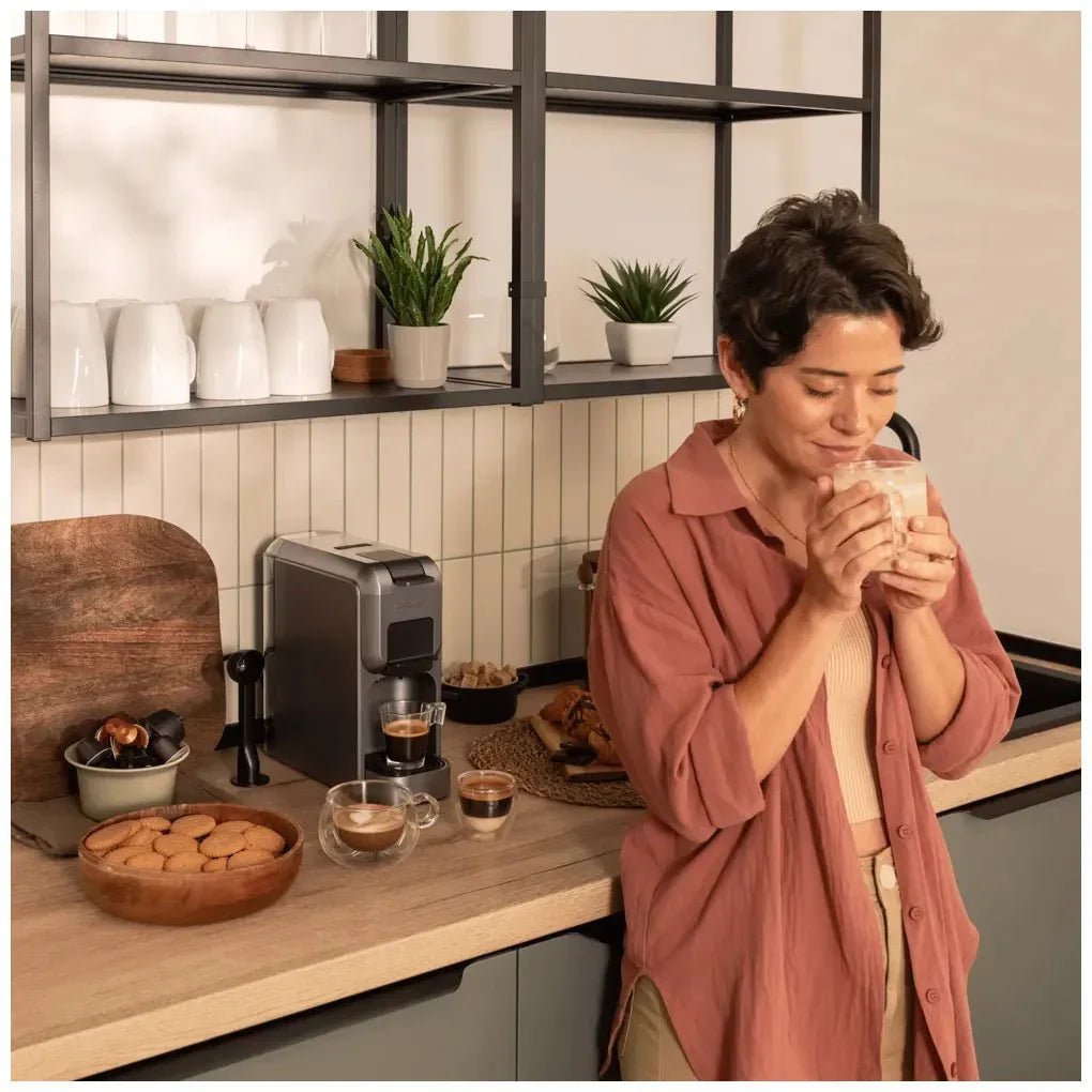 Cafetera Expresso 4 en 1: Potencia, Versatilidad y Diseño Compacto de Cecotec 5