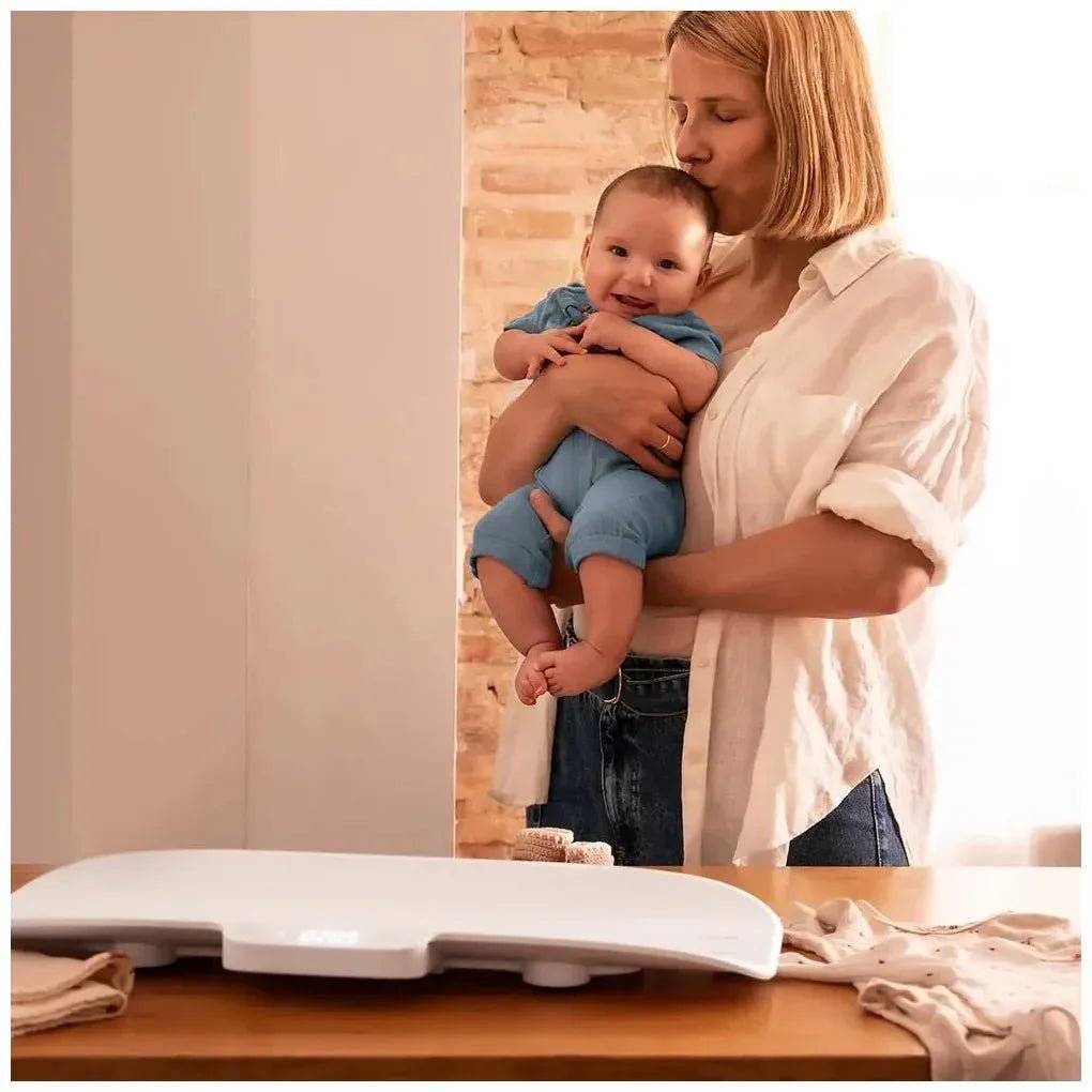Báscula Inteligente para bebés con metro y Pantalla LED mide hasta 40 kg de Cecotec 9