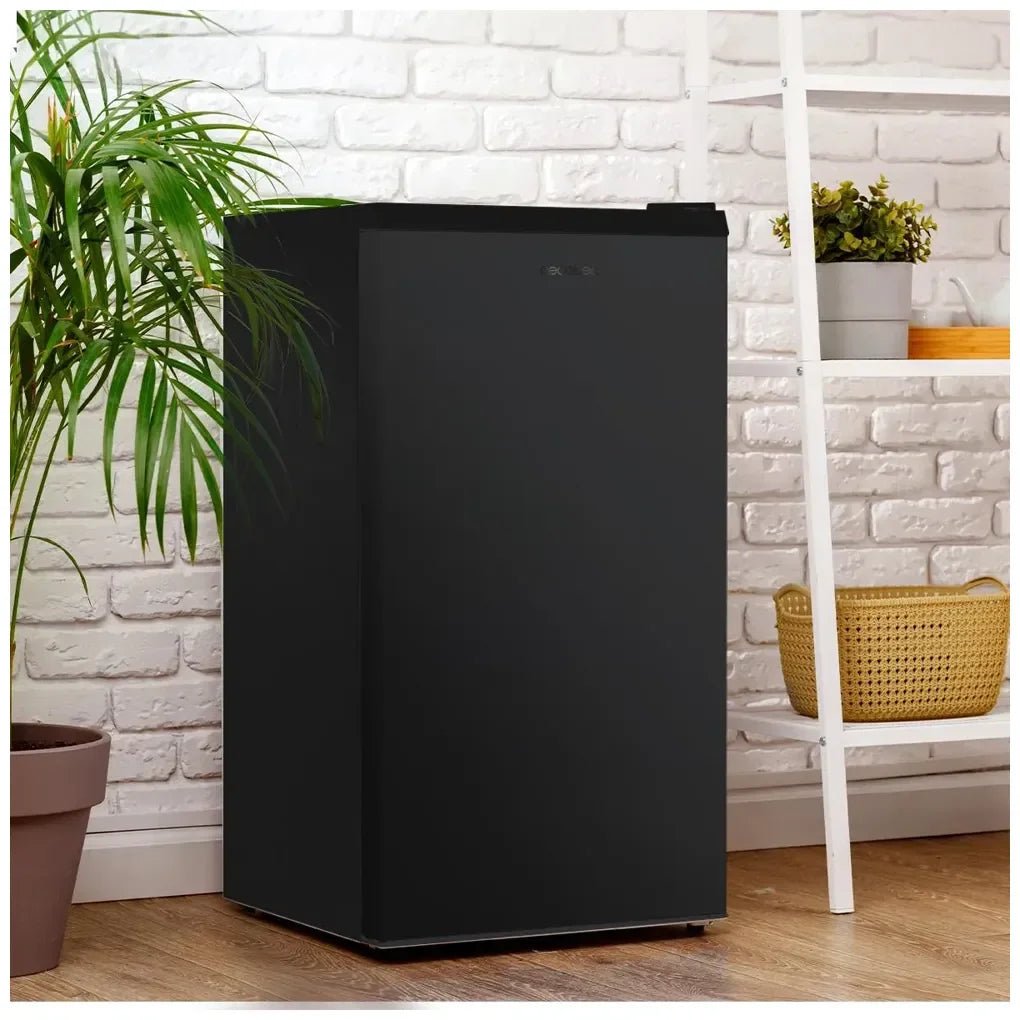 Mini Frigorífico negro 114L compacto eficiente y con Función Defrost de Cecotec 8