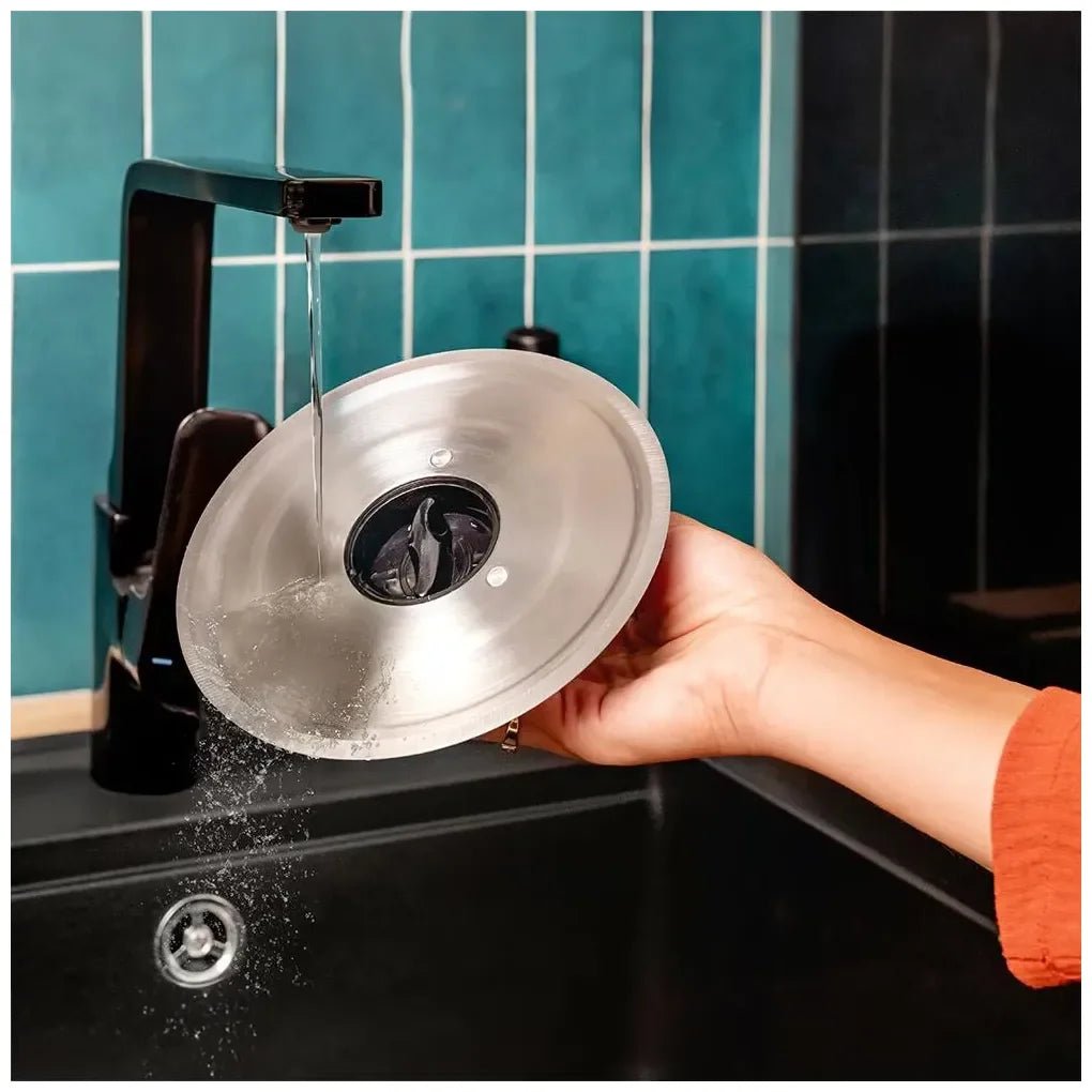 Cortafiambres plegable 150W rockncut precisión y versatilidad en la cocina de Cecotec 7