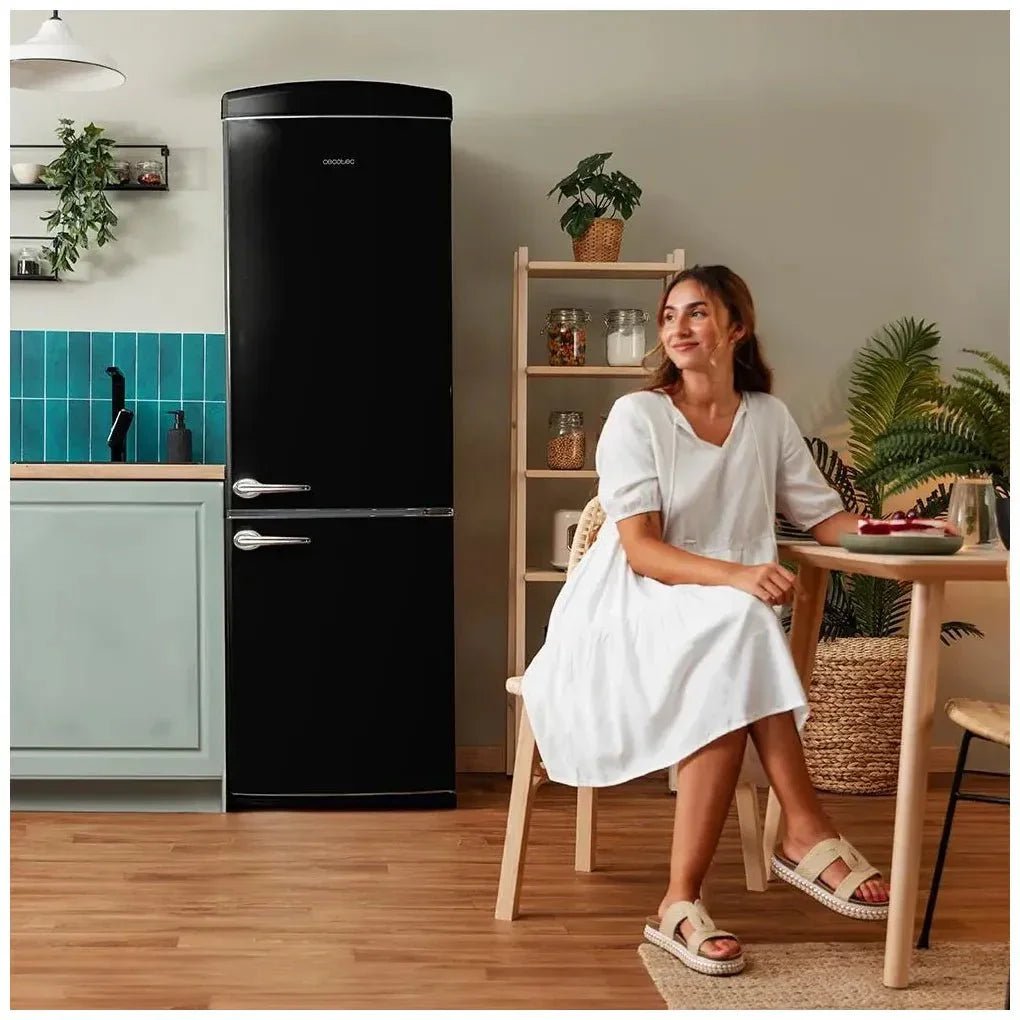 Frigorífico Retro 294L Negro: Eficiencia Energética y Tecnología Avanzada de Cecotec 3