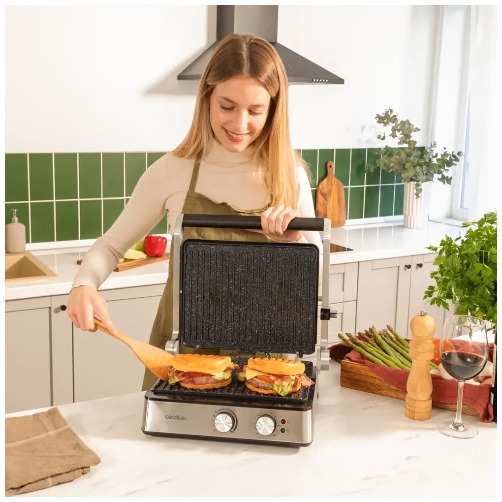 Parrilla Eléctrica 2400W RockStone: Potencia, Antiadhesión y Versatilidad de Cecotec 6