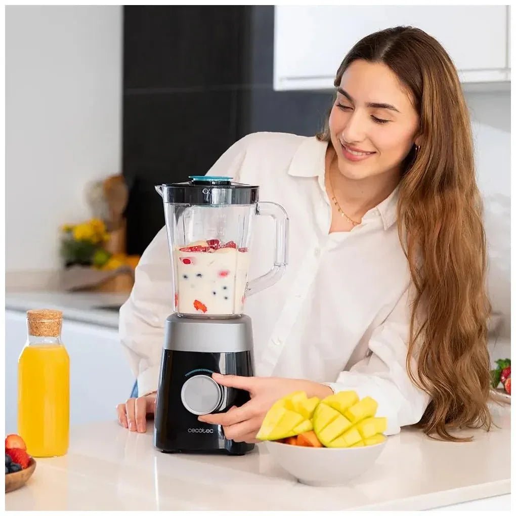 Batidora de Vaso 1300W con Cuchillas de Titanio y Jarra de 1.5L de Cecotec 4