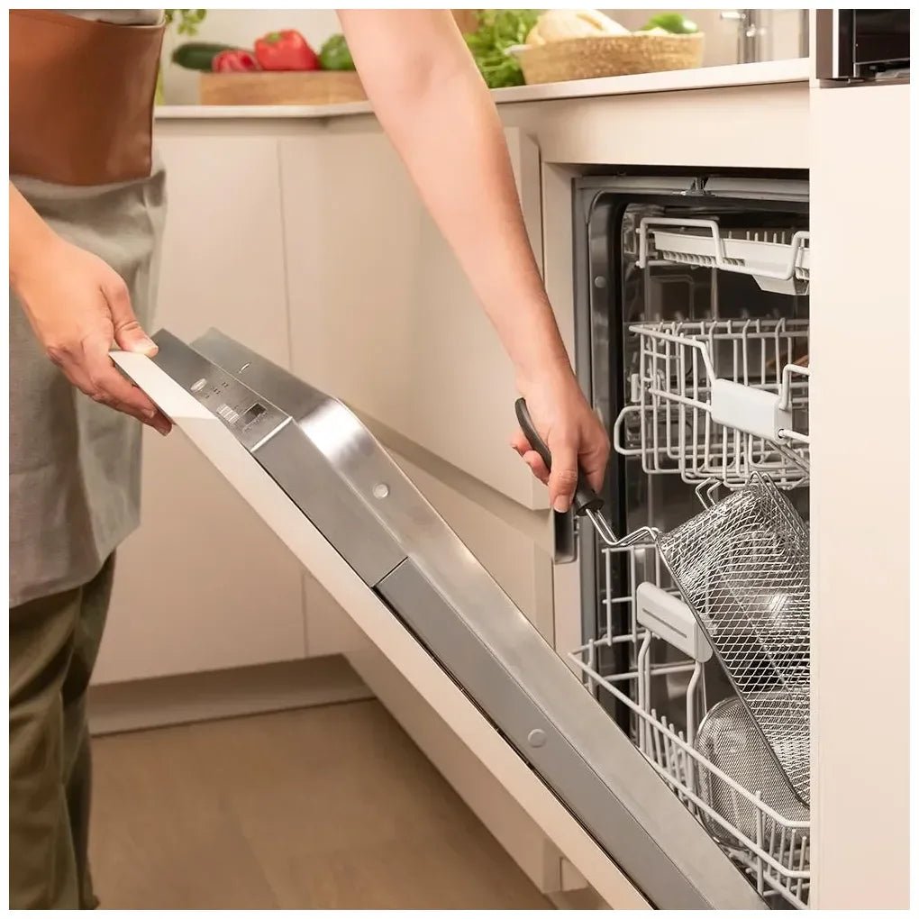 Freidora Eléctrica 2180W CleanFry 3000 Black: Eficiencia y Estilo en tu Cocina de Cecotec 7