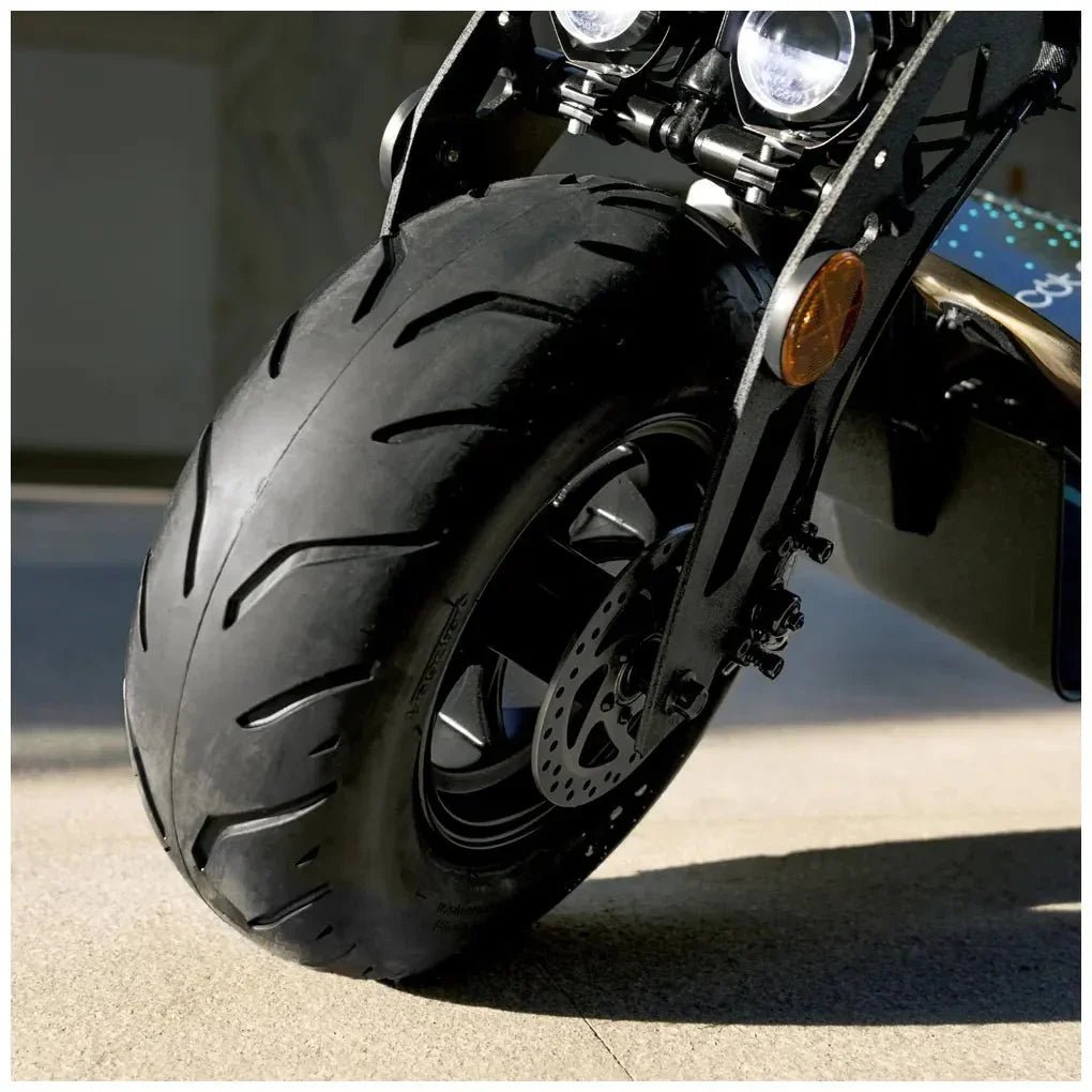 Ciclomotor Eléctrico Makalu Pro con potencia de 1600W doble suspensión batería extraíble y Frenos E de Cecotec 7