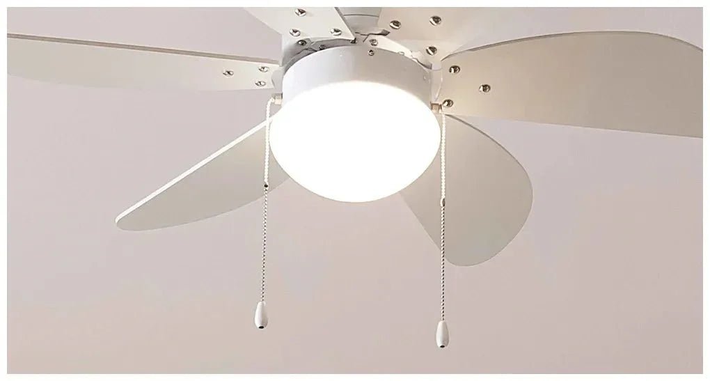 Ventilador de Techo de 50W con Iluminación, 3 Niveles de Velocidad y Función Invierno-Verano de Cecotec 9