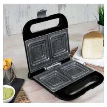 Sandwichera con placas cuadradas de acero de 750 w rockntoast sandwich squared de Cecotec 3