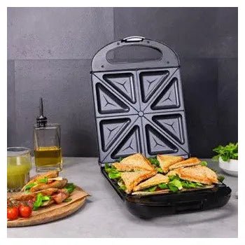 Sandwichera antiadherente para 4 sandwiches de 1500 w en color plateado rock’ntoast family de Cecotec 3