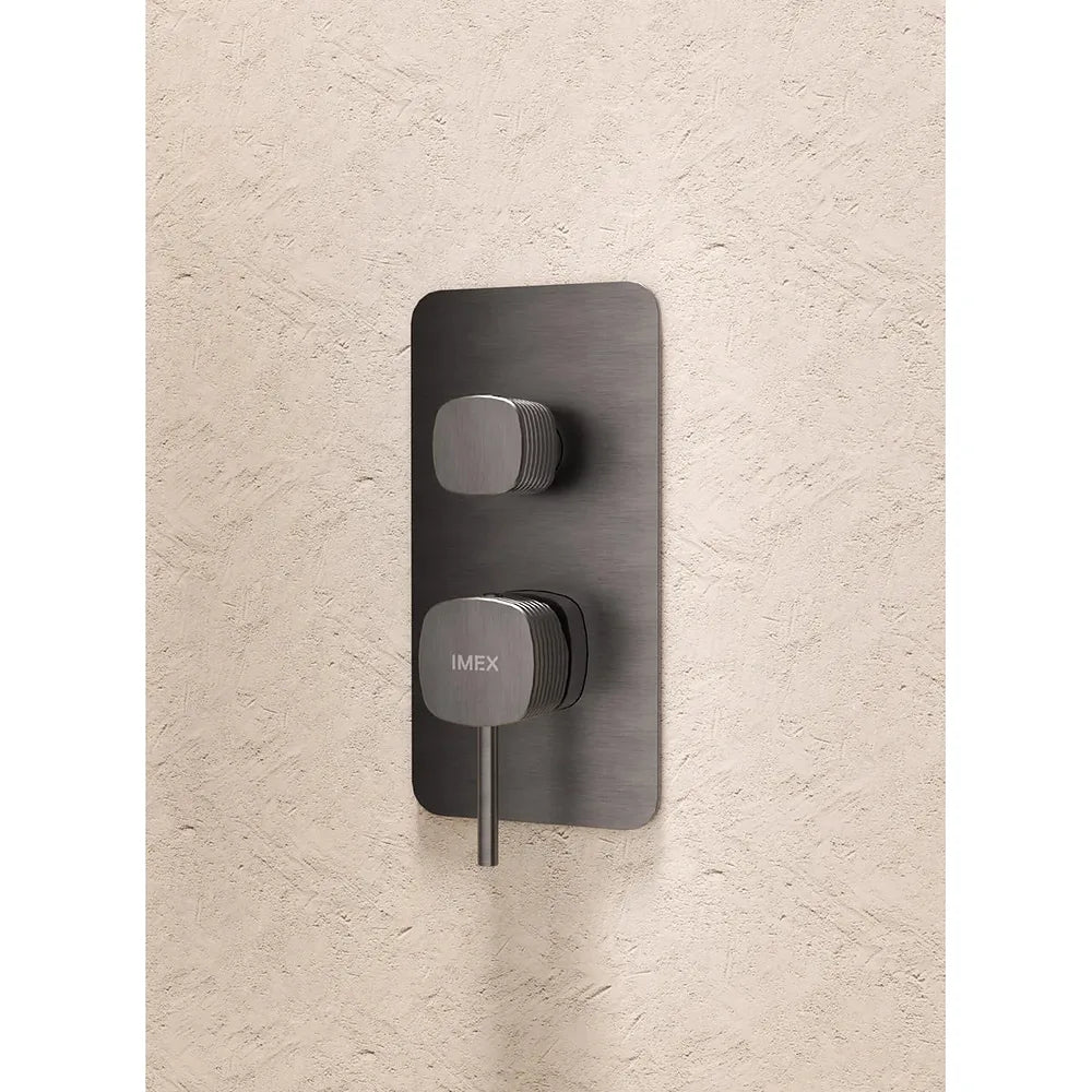 Plano o detalle técnico de Conjunto Ducha Monomando Empotrado Sassari Oro Rosa Cepillado Imex (vista 3)