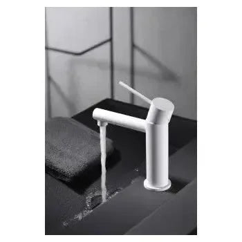 Vista principal de Grifo blanco para lavabo fabricado en latón con discos de cerámica Milos de Imex