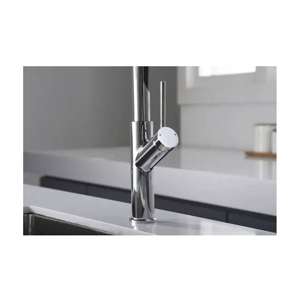 Vista lateral y perspectiva de Grifo de cocina monomando de caño flexible con acabado negro mate y cromado Sena de Imex
