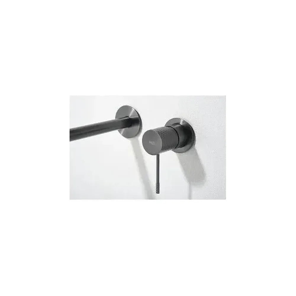 Grifo monomando empotrado para lavabo hecho de latón con acabado negro metalizado Genova de Imex Imex
