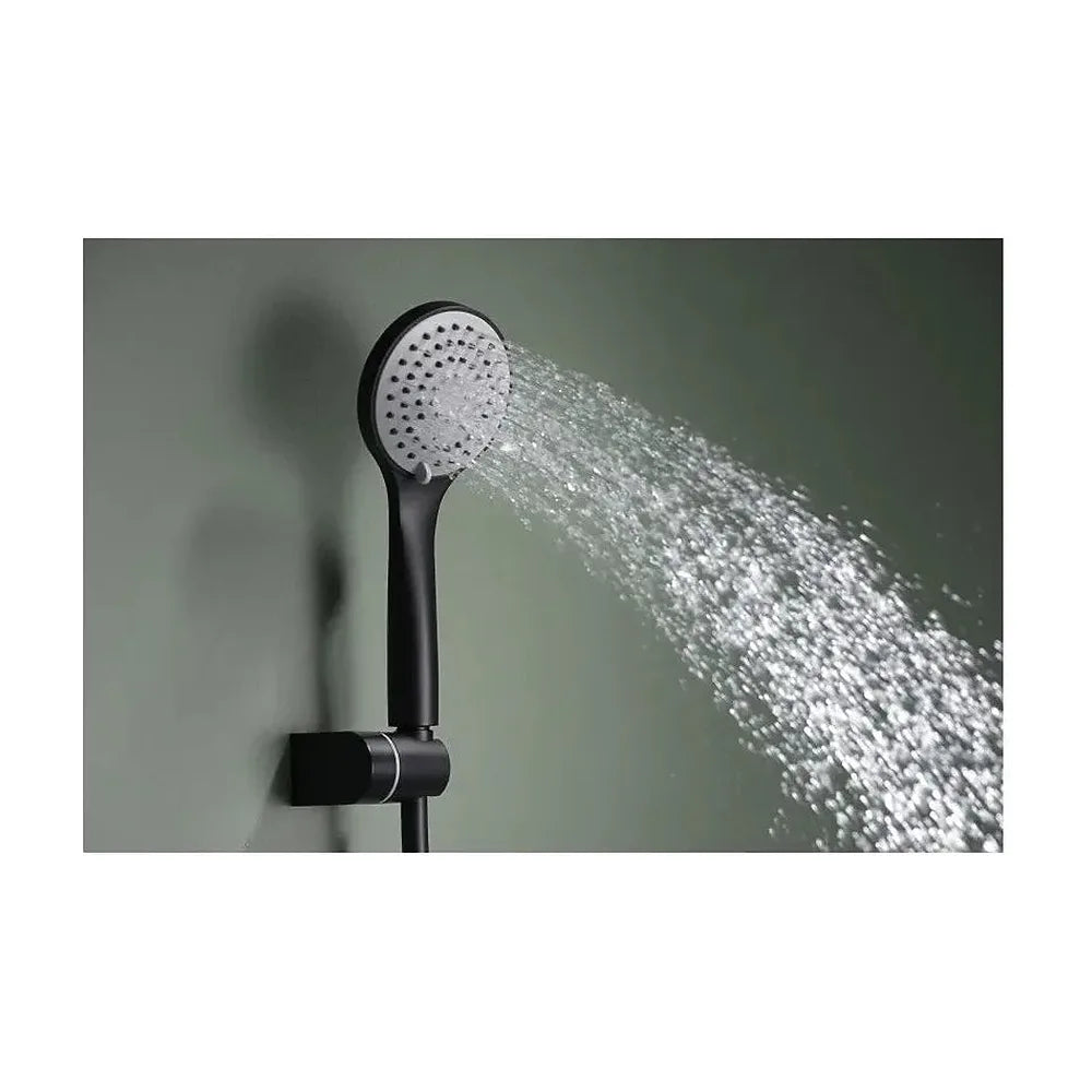 Detalle de acabado y materiales de Grifo monomando para bañera y ducha fabricada en latón de acabado negro mate Ural de Imex