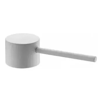 Detalle de funcionamiento de Grifo monomando para lavabo de caño alto fabricado en latón de acabado blanco mate Milos de Imex