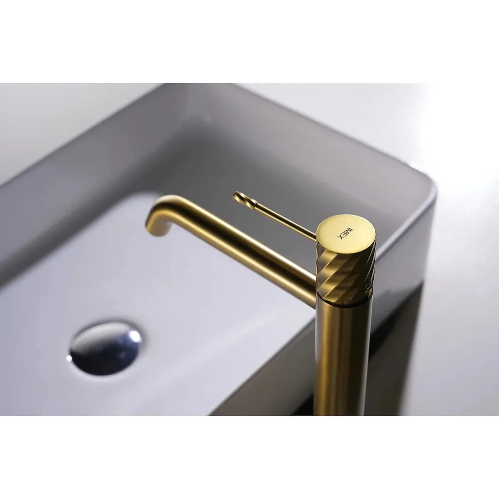 Plano o detalle técnico de Monomando lavabo alto Bless oro cepillado Imex (vista 3)