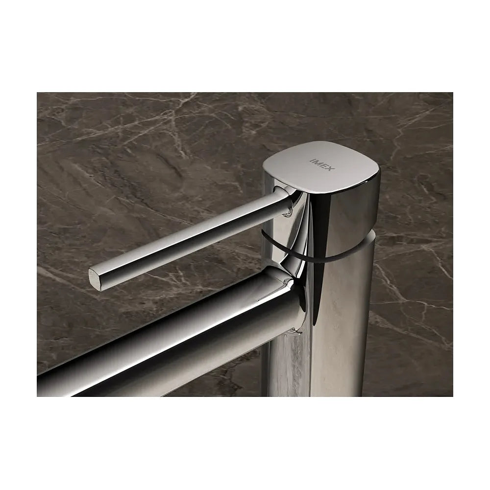 Vista en conjunto ambientada de Monomando lavabo alto Toscana black gun metal Imex