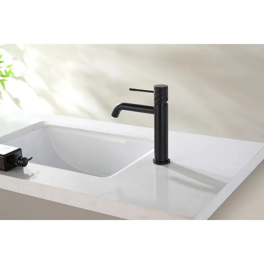 Plano o detalle técnico de Monomando lavabo Bless negro mate Imex