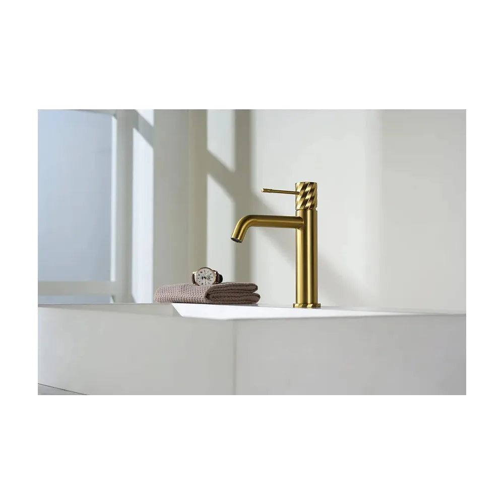 Vista trasera o instalación de Monomando lavabo Bless oro cepillado Imex