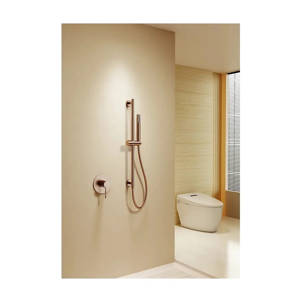 Vista principal de Set monomando empotrado 1 vía Line con mango oro rosa cepillado Imex