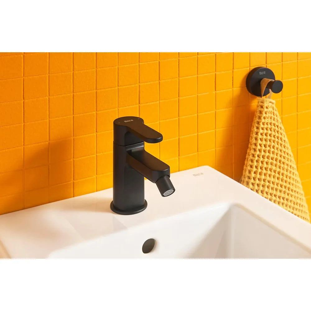 Grifería para Bidé Cuerpo Liso 255x160x60mm Negro Mate Roca - Vista 2