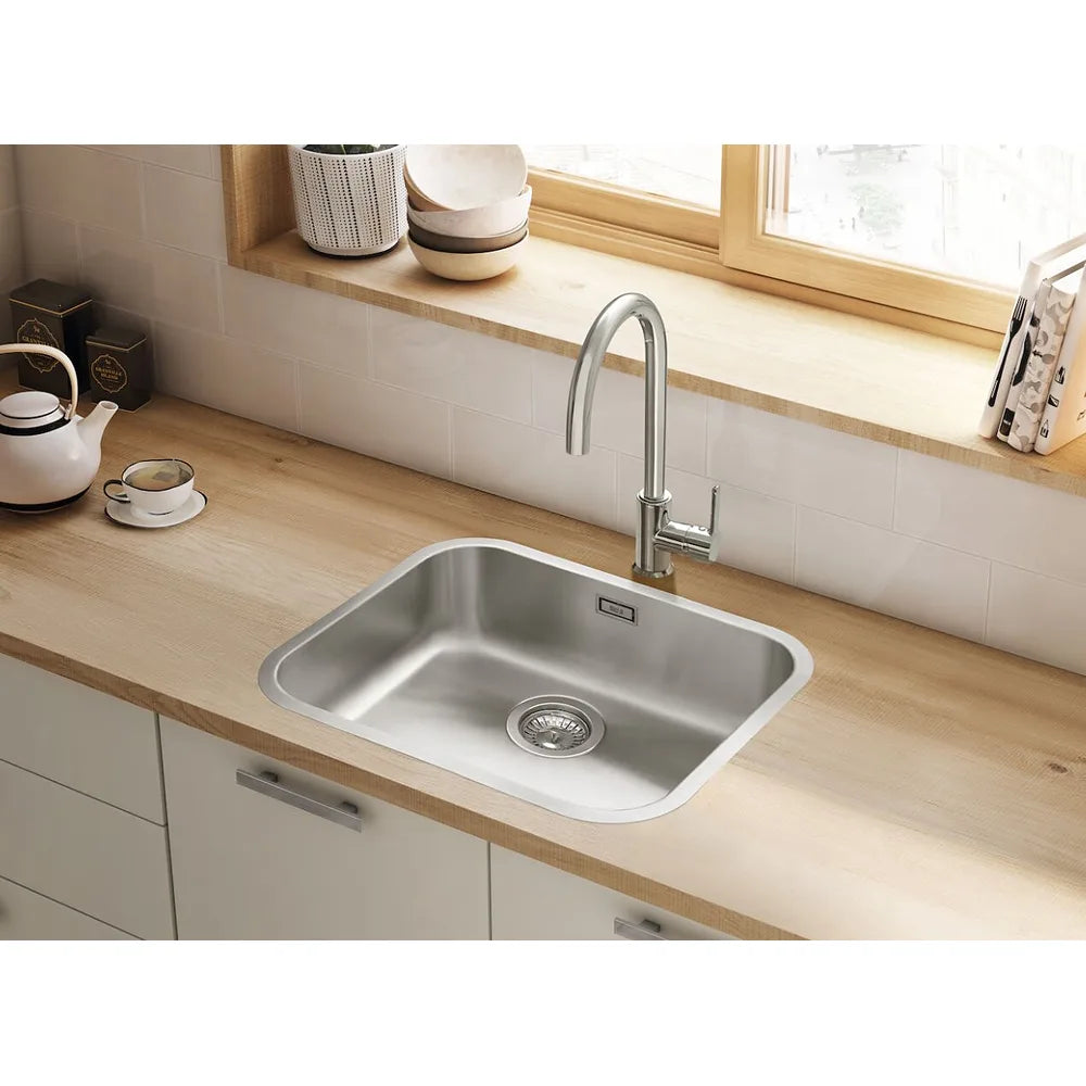 Fregadero hecho en acero inoxidable de una cubeta con un diseño cuadrado Porto Roca - Vista 2